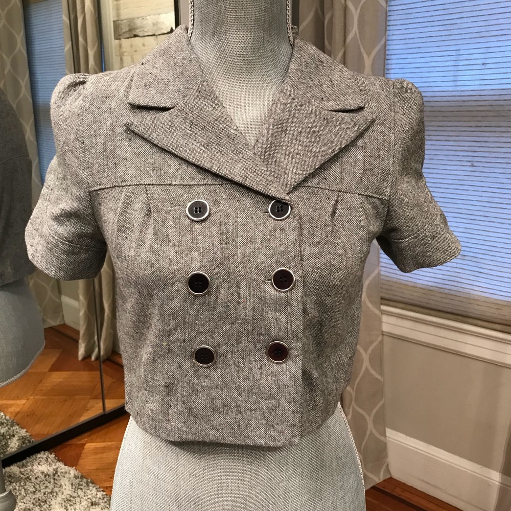 Guess top.